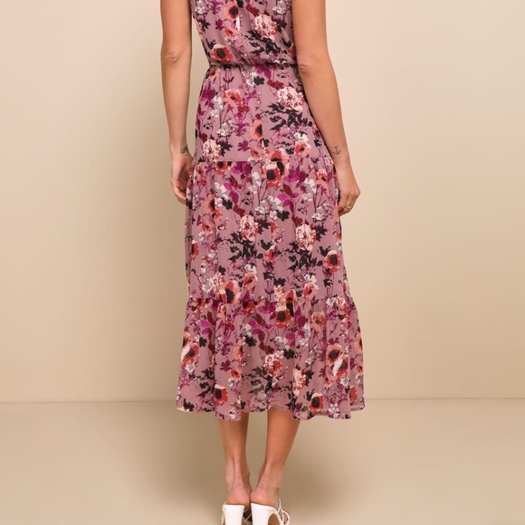 Never worn before floral dress - Picture 3 of 8